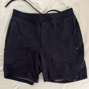 2X lululemon shorts medium